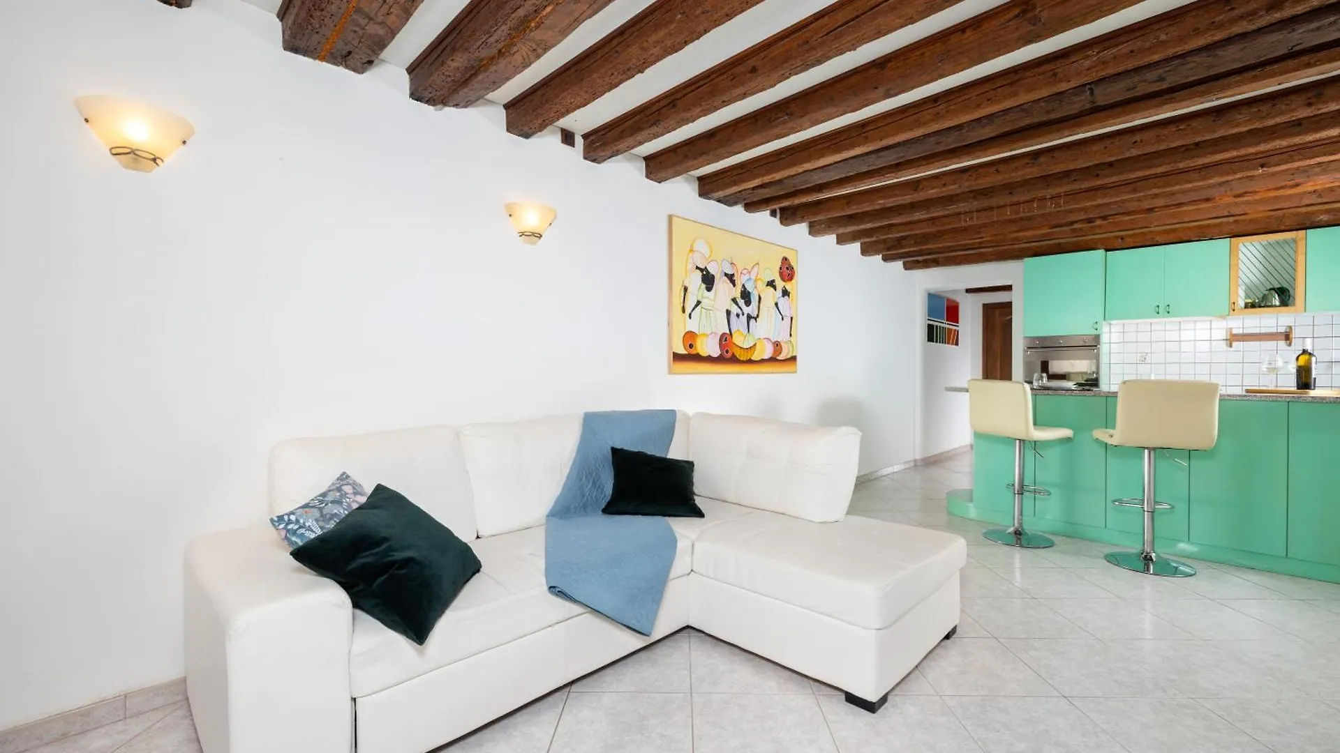 Elegant Apartments In Biennale By Bricola Apartments Venice