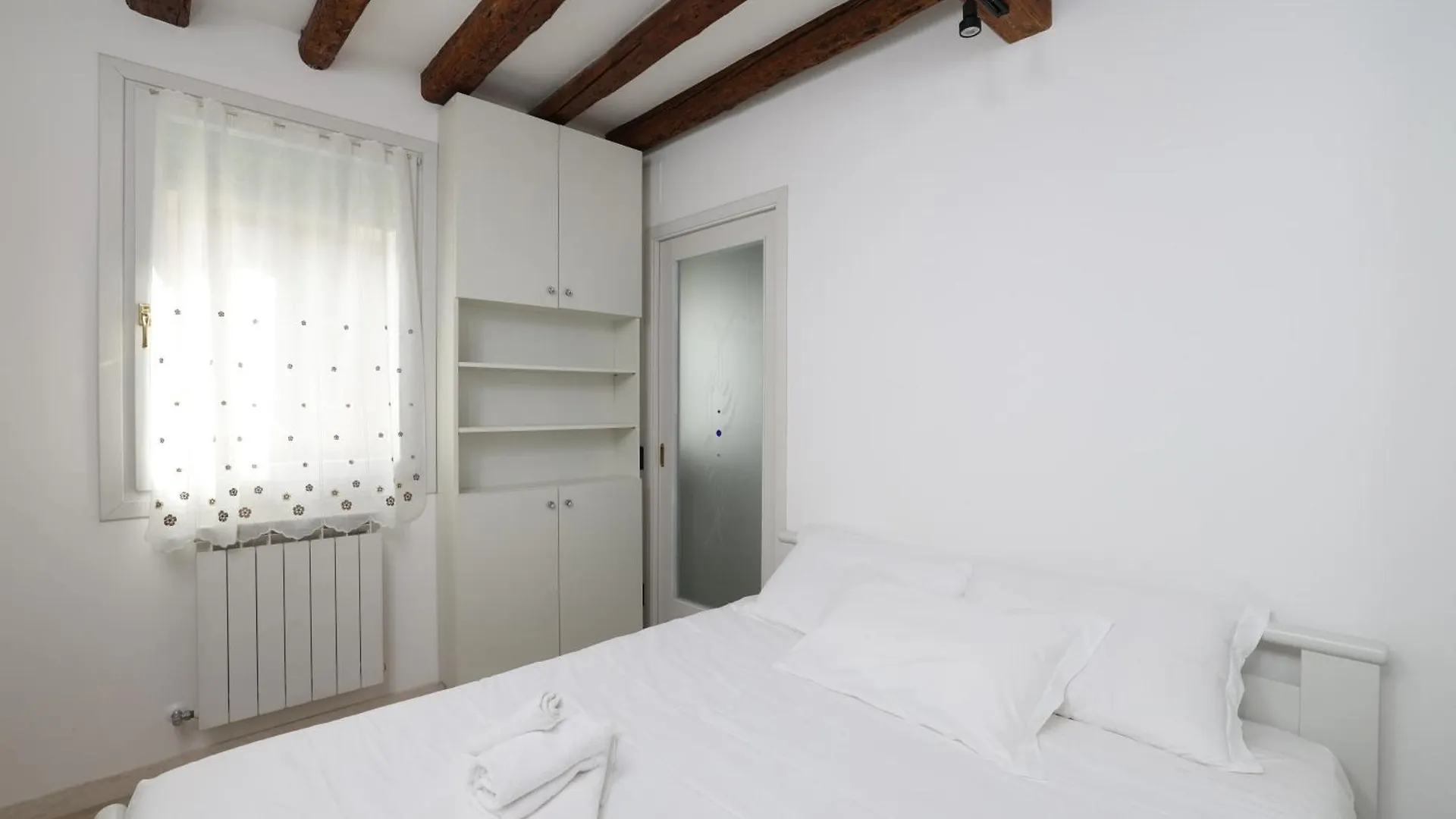 Elegant Apartments In Biennale By Bricola Apartments Venice