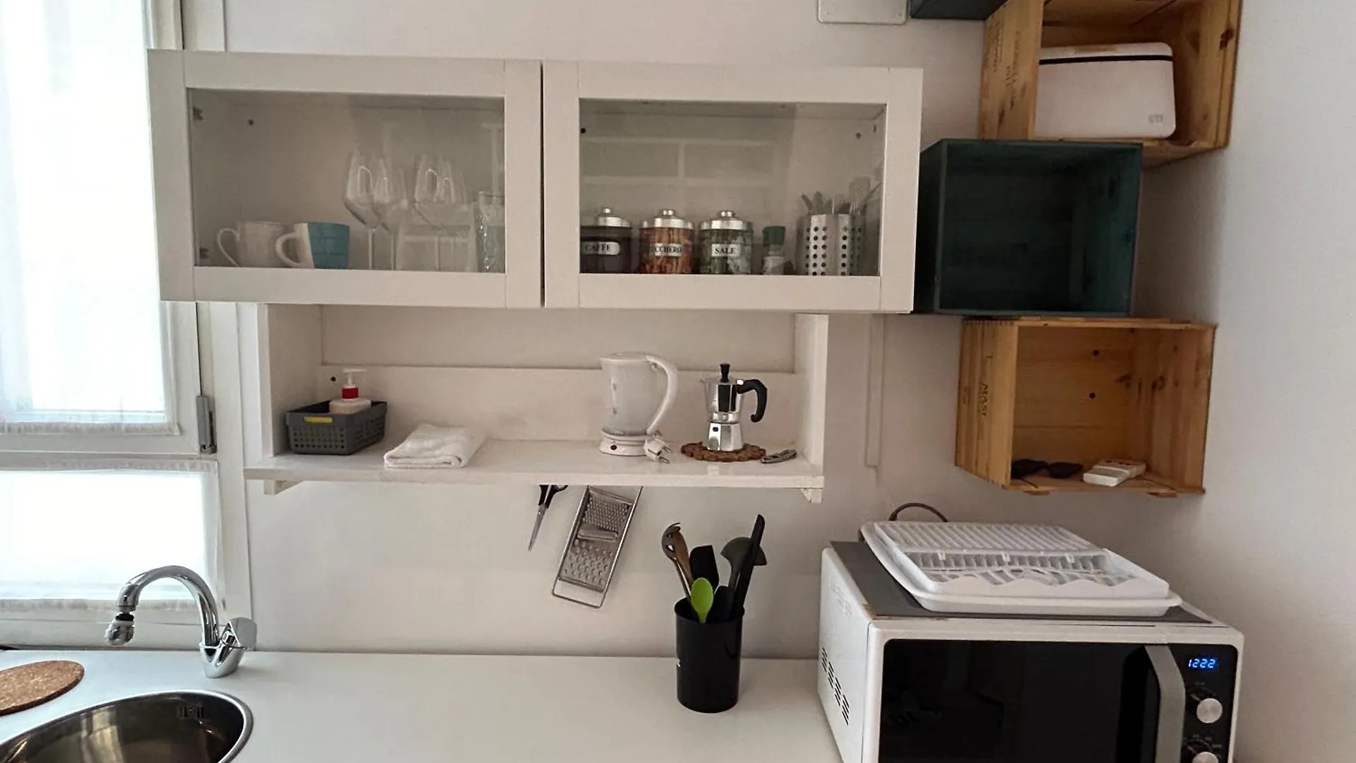 Elegant Apartments In Biennale By Bricola Apartments contacts